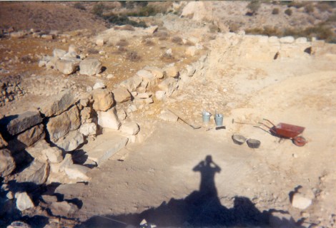 Mes premières fouilles (en haut, mon matériell)