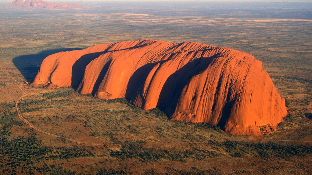 Uluru.jpg